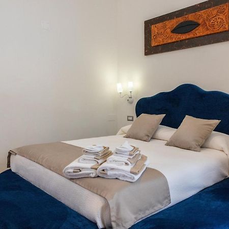 Lovely Rooms - Guest House Suites Триджано Экстерьер фото