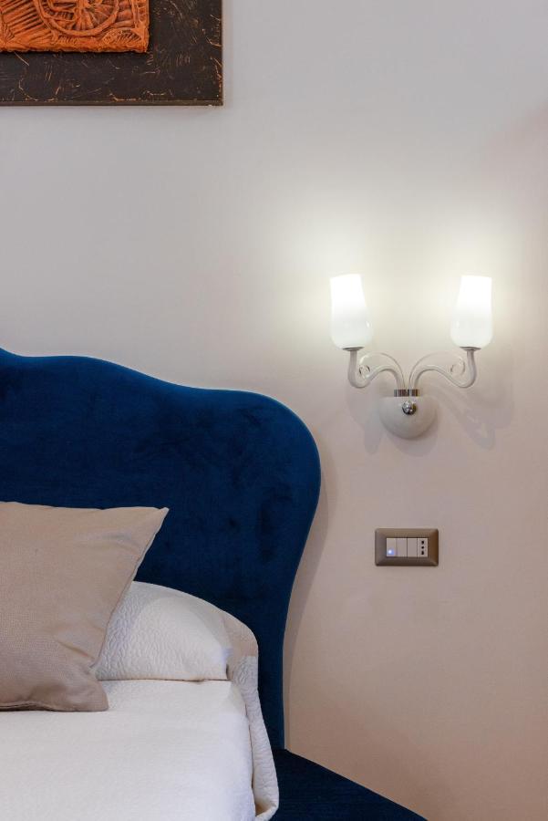 Lovely Rooms - Guest House Suites Триджано Экстерьер фото