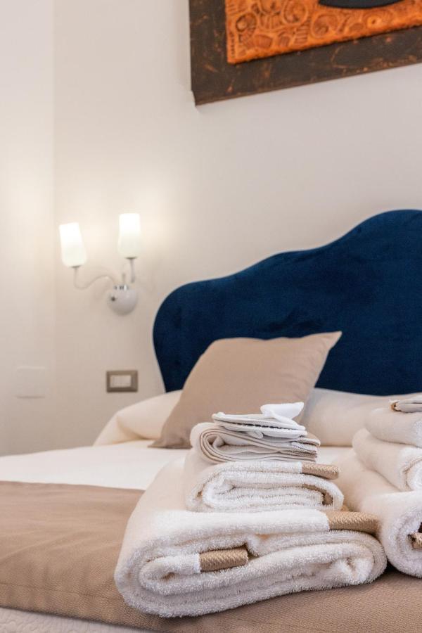 Lovely Rooms - Guest House Suites Триджано Экстерьер фото