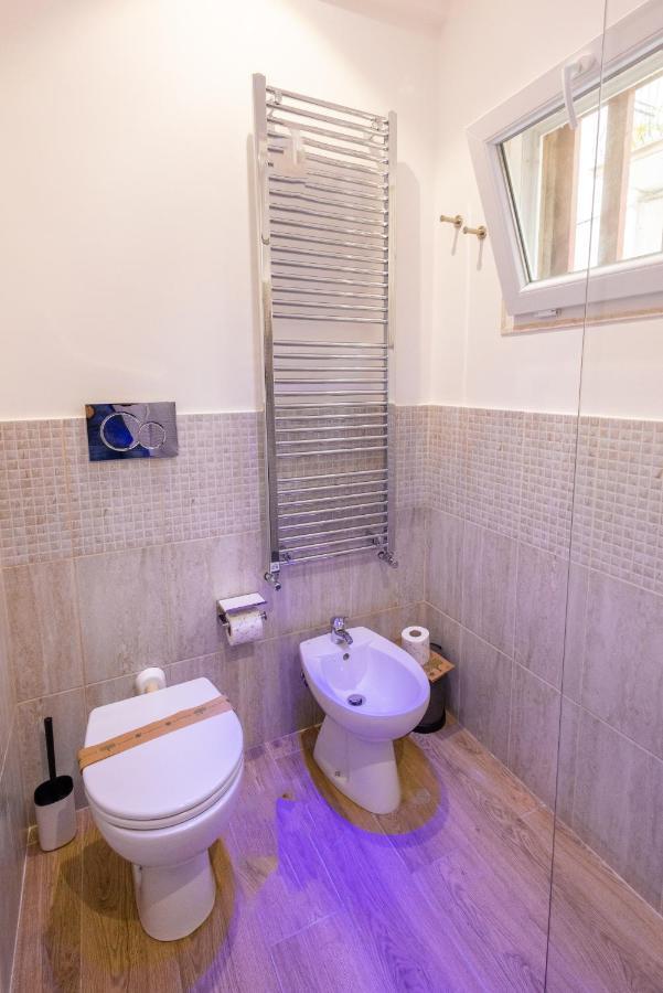 Lovely Rooms - Guest House Suites Триджано Экстерьер фото