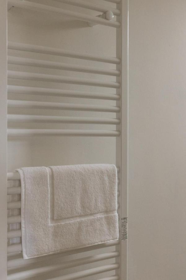 Lovely Rooms - Guest House Suites Триджано Экстерьер фото