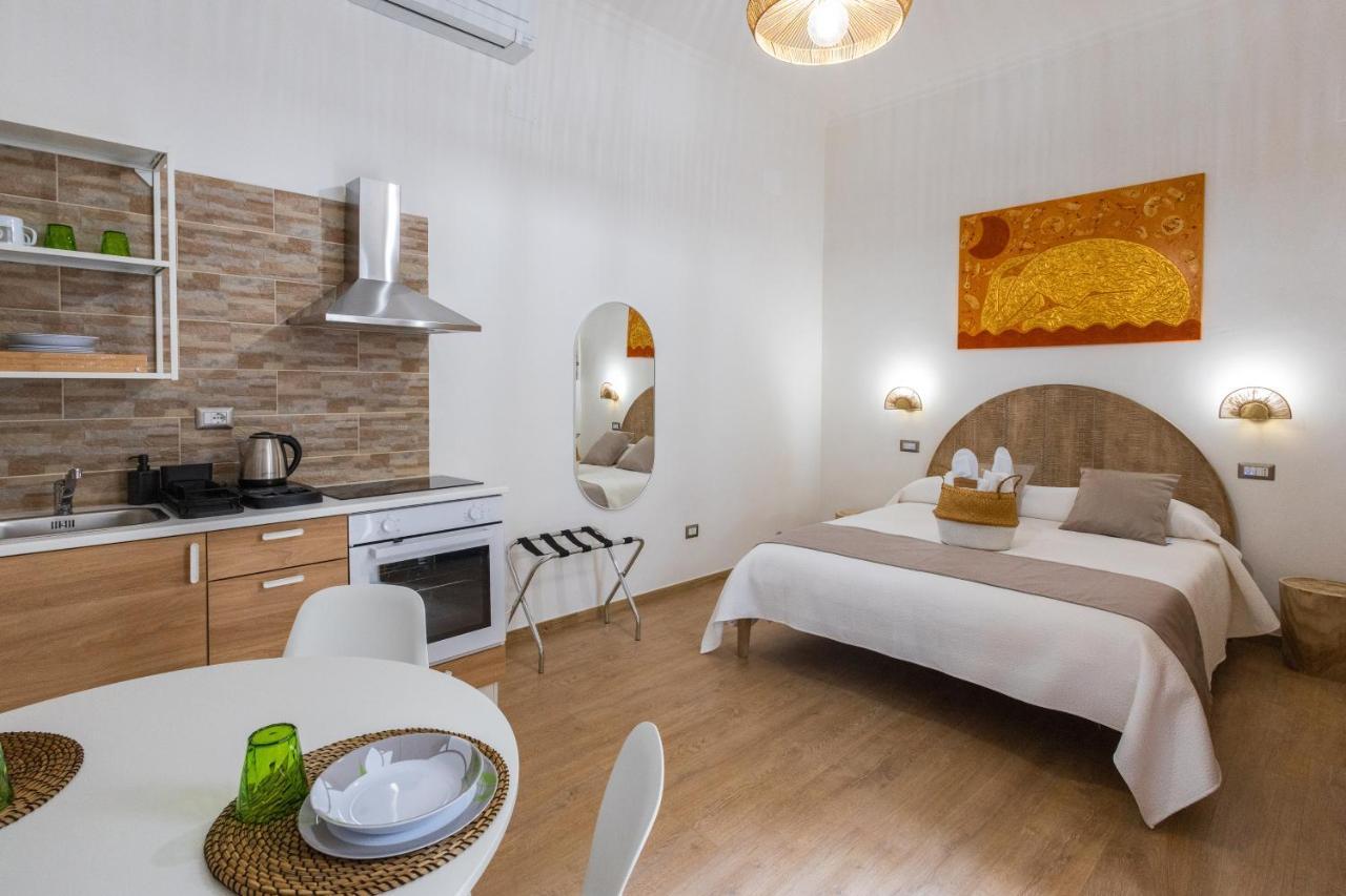 Lovely Rooms - Guest House Suites Триджано Экстерьер фото